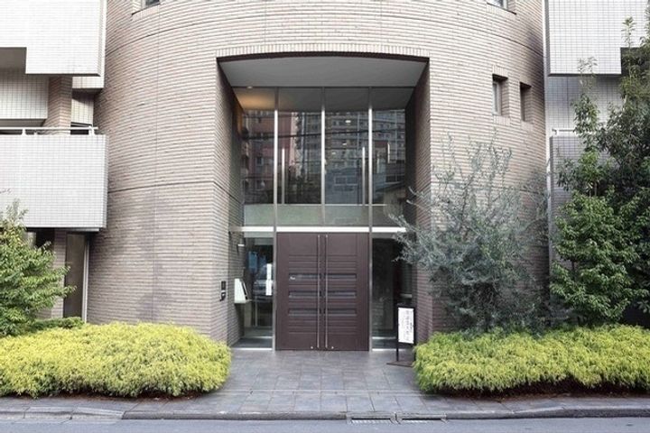 東京都新宿区新小川町の賃貸マンションの地図