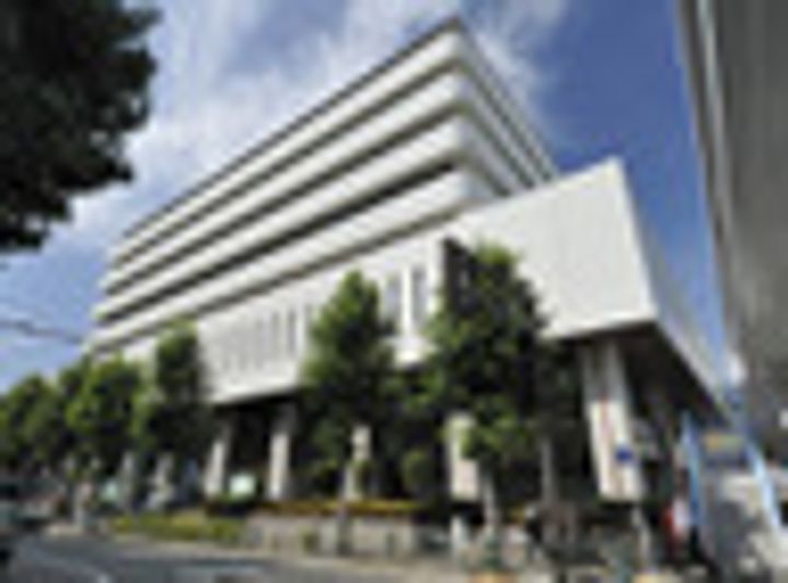 東京都新宿区新小川町の賃貸マンションの周辺