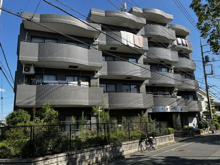 プレミール佐藤の外観
