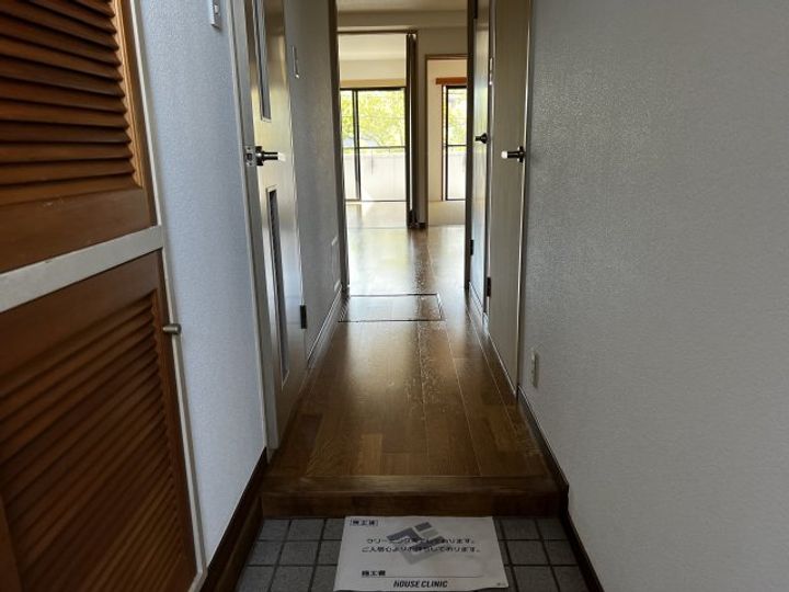 プレミール佐藤の玄関