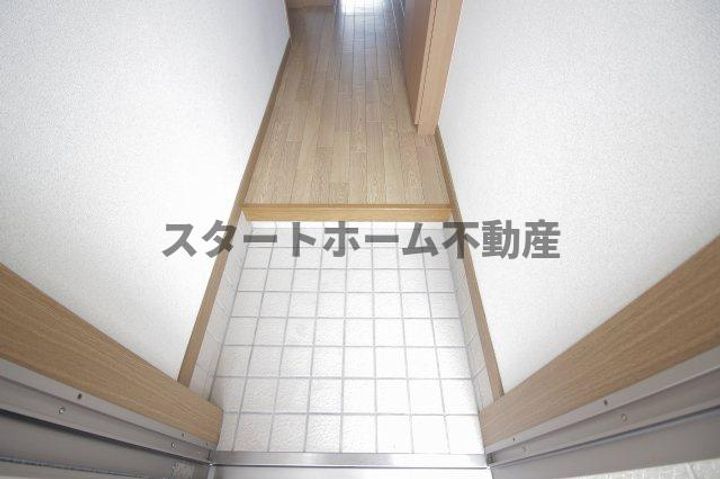 徳島県板野郡北島町中村字江口(アパート)の賃貸物件の玄関