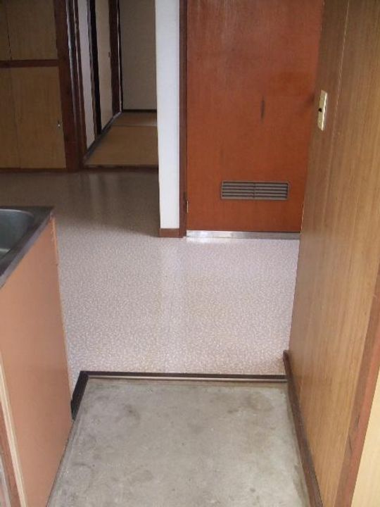 つかさハイツ北の玄関