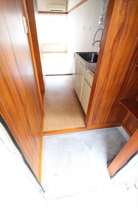 レジデンスKの玄関