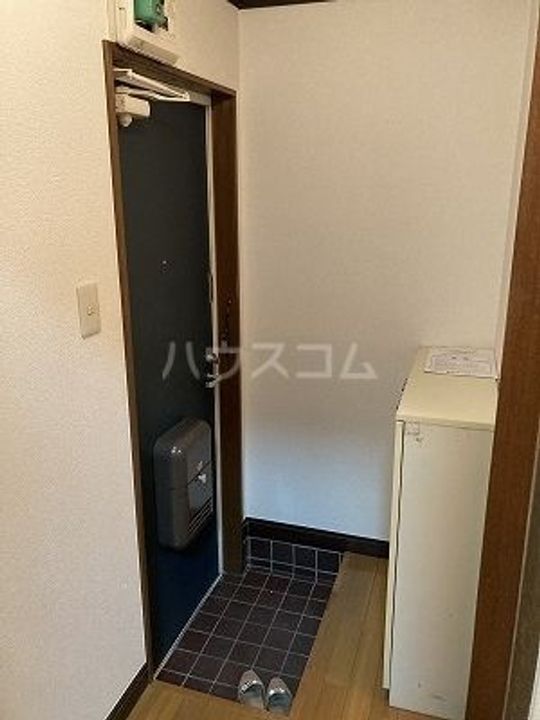 サンハイツ徳丸の玄関