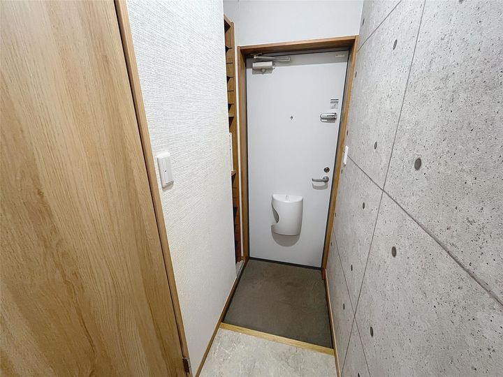 TKフィールドの玄関