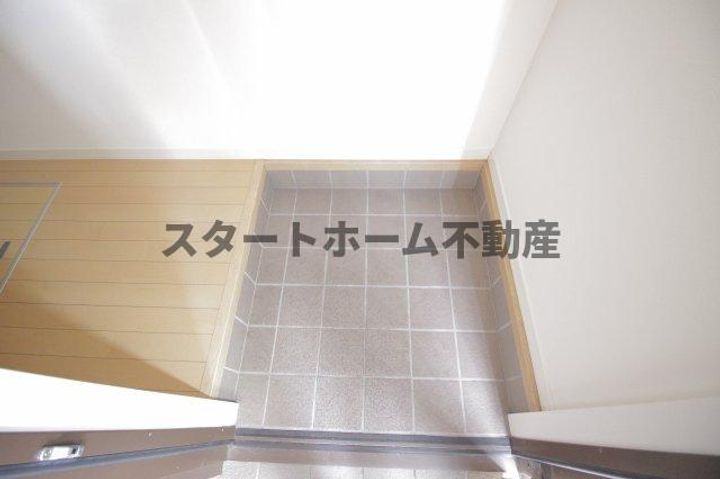 徳島県徳島市庄町4(アパート)の賃貸物件の玄関