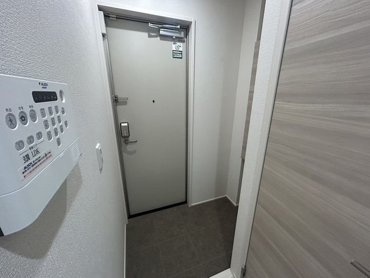 ルグラン龍野の玄関