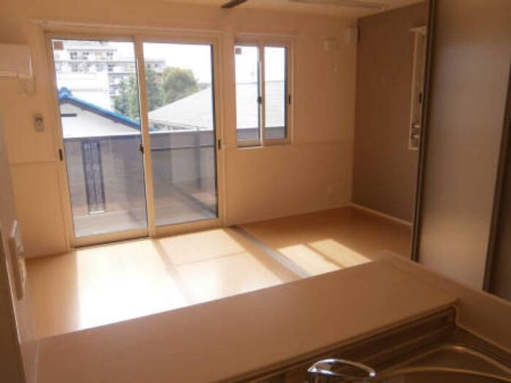 埼玉県戸田市本町4(アパート)の賃貸物件の居間