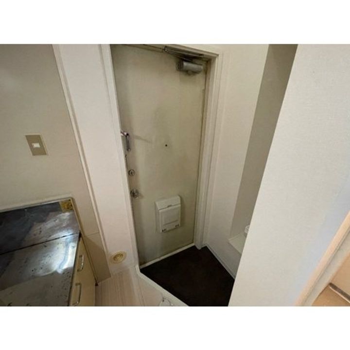 東京都日野市三沢3(アパート)の賃貸物件の玄関