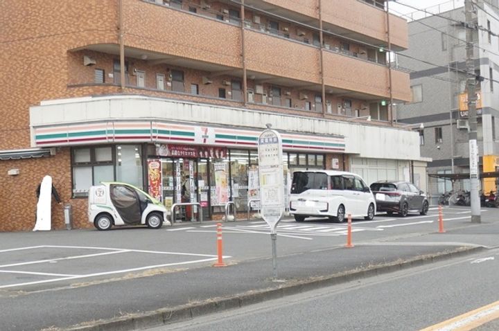 シャムロック弐番館の周辺