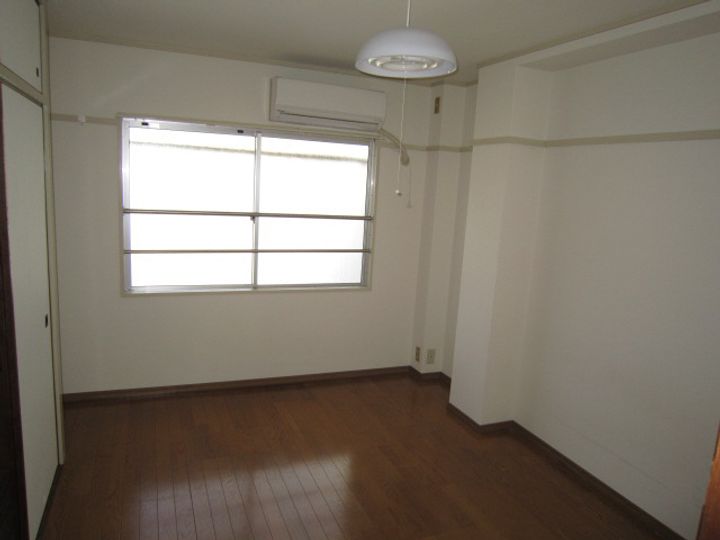 加野ハイツの居間