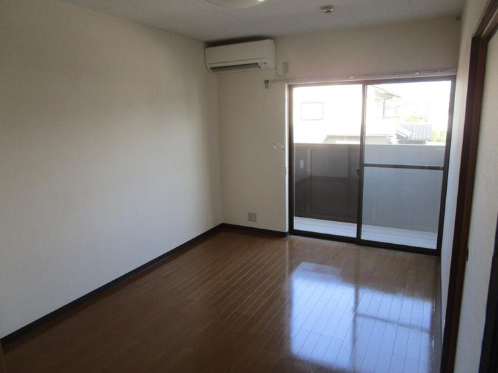 ハイムてんもりIIIの居間