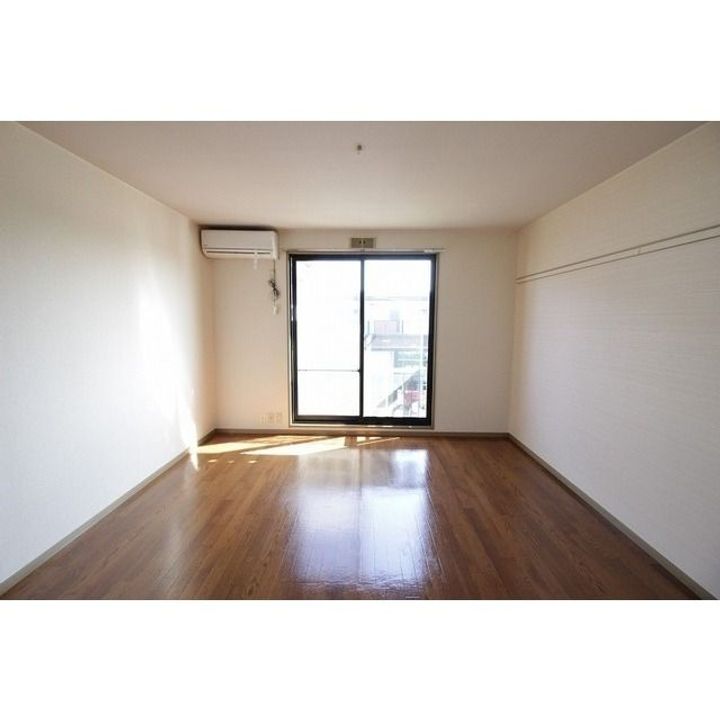 サンフローラAの居間