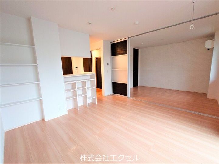 東京都武蔵村山市榎3(アパート)の賃貸物件の居間
