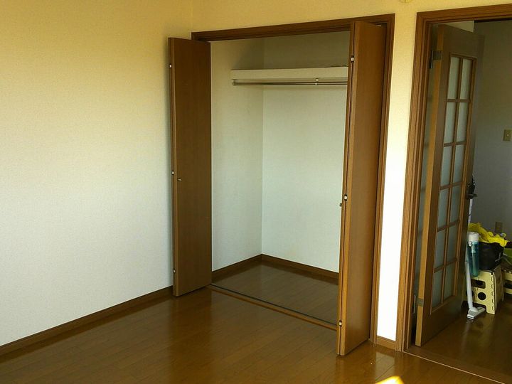 ラ・ファミーユBの内装