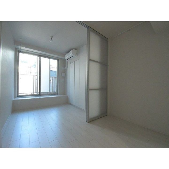 ラクレイス横濱関内の居間