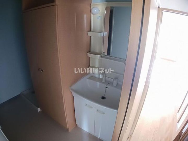 三重県名張市蔵持町原出(マンション)の賃貸物件の内装