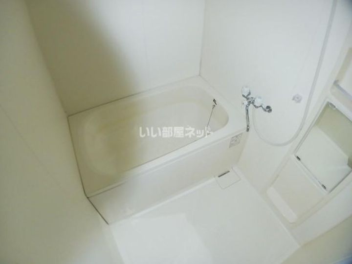 三重県名張市蔵持町原出(マンション)の賃貸物件の風呂