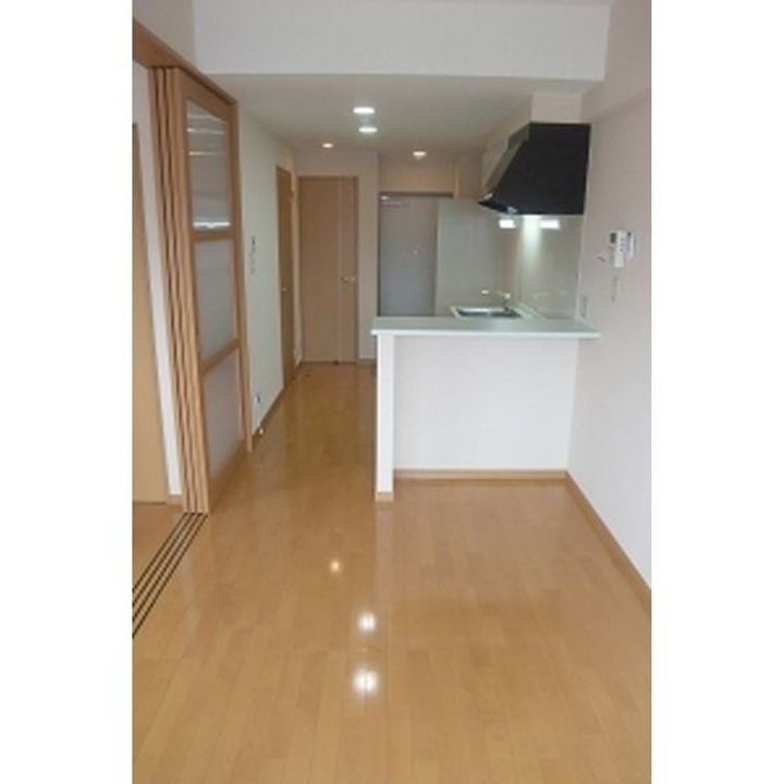 KOHEN No.3ビルの居間