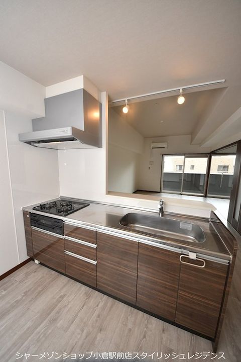 フェルト1021のキッチン