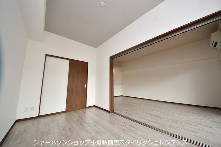 フェルト1021の内装