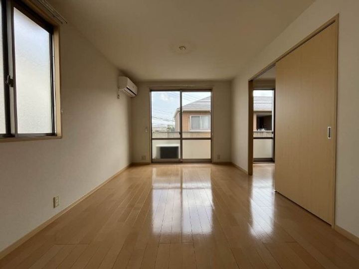 咲ら小路II C棟の居間