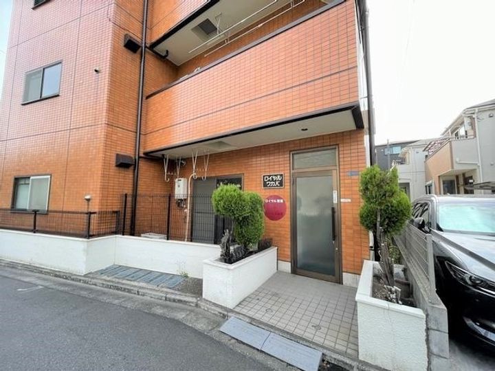 ロイヤルワカバの地図