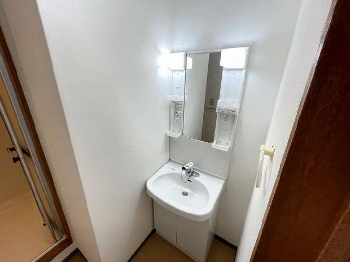 ロイヤルワカバの内装