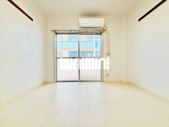 レジデンスの居間