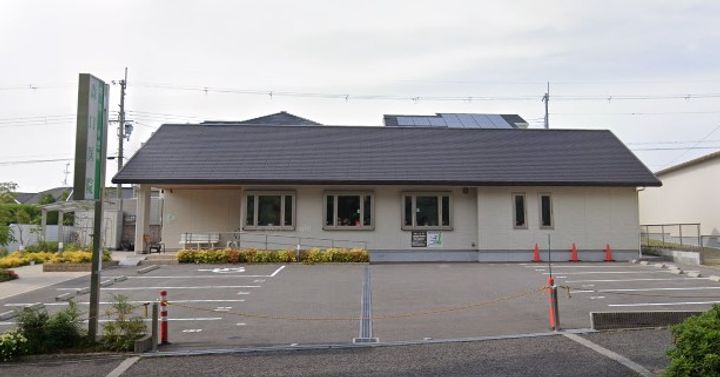 ラ・カルディアの周辺