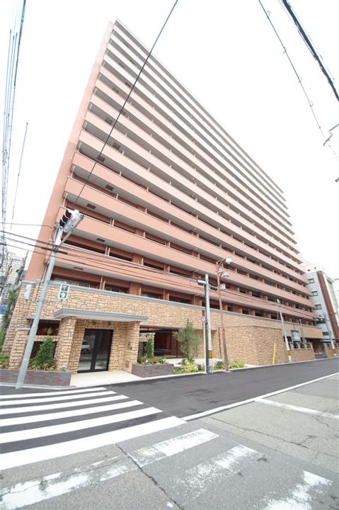 グランカーサ難波元町の外観