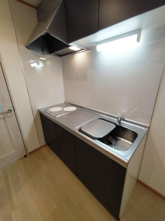 宮城県仙台市若林区保春院前丁(アパート)の賃貸物件のキッチン