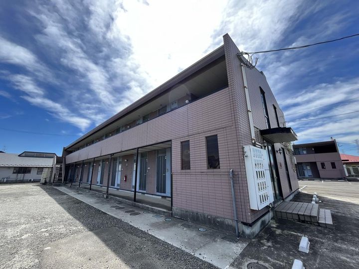 多賀城イーストBの外観