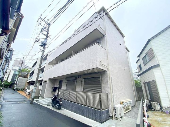 晴桜セイラの外観