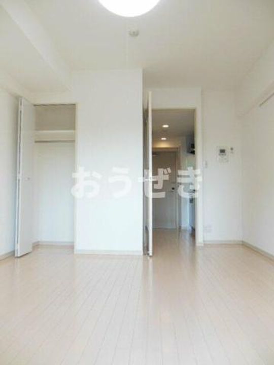 ガーラ横濱南の居間