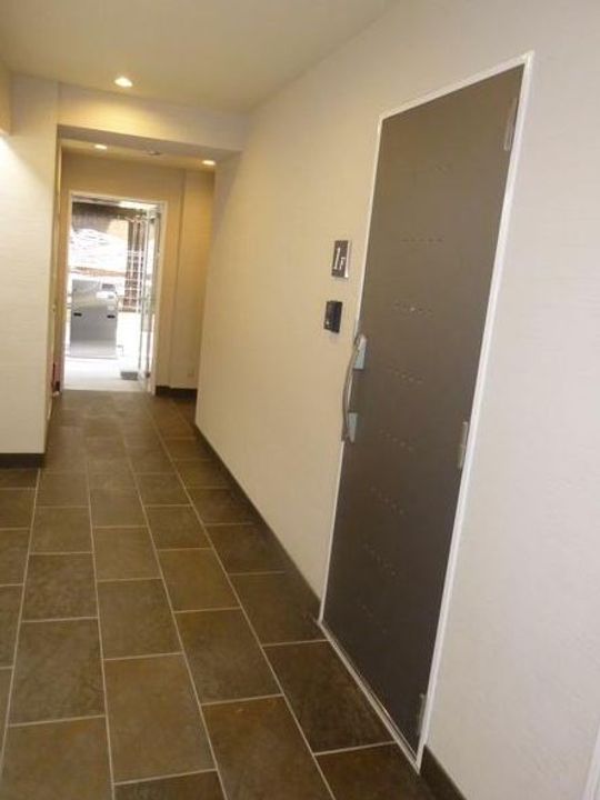 東京都中野区中央4(マンション)の賃貸物件の居間