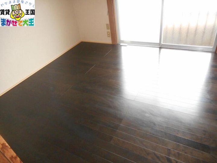 長崎県長崎市泉3(アパート)の賃貸物件の居間