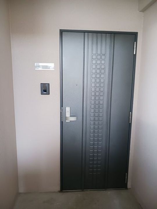 福島県福島市南矢野目字道下(マンション)の賃貸物件の玄関