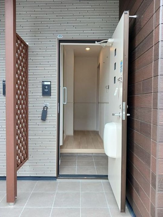 アリス・YAの玄関