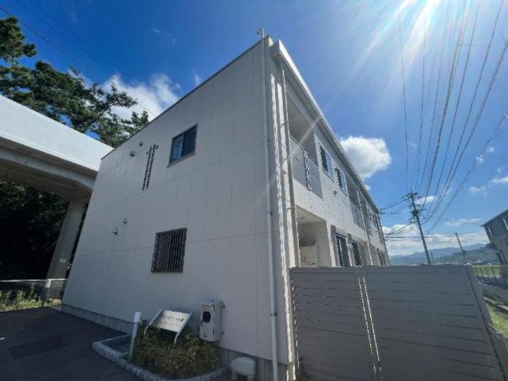 エスポワール松南の外観