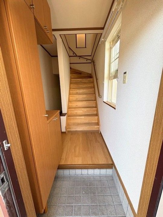 兵庫県加東市下滝野3(アパート)の賃貸物件の玄関