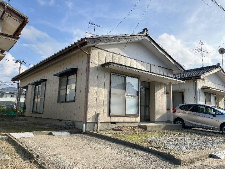 新潟県新発田市東新町4(一戸建)の賃貸物件の外観