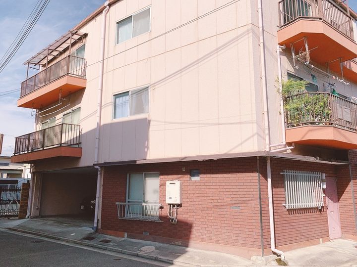 OKハイツ2号館の外観