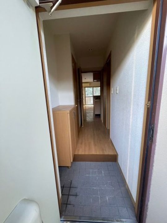 メニュエットIIIの玄関