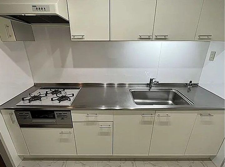 東京都新宿区納戸町(マンション)の賃貸物件のキッチン