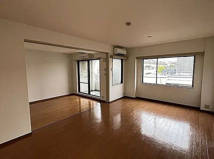 東京都新宿区納戸町(マンション)の賃貸物件の居間