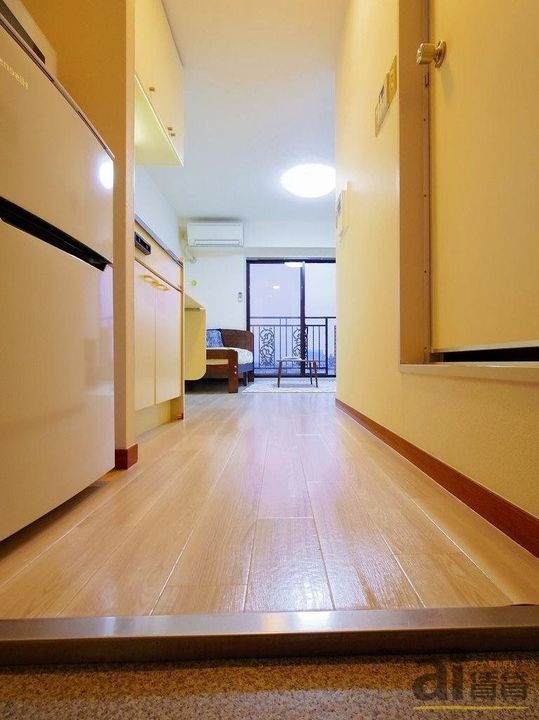 東京都小平市小川東町5(マンション)の賃貸物件の玄関