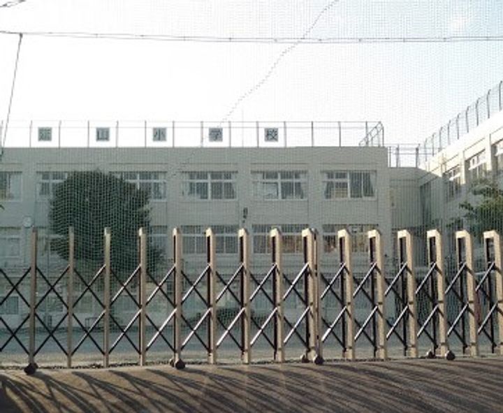 メゾン ロワールの周辺