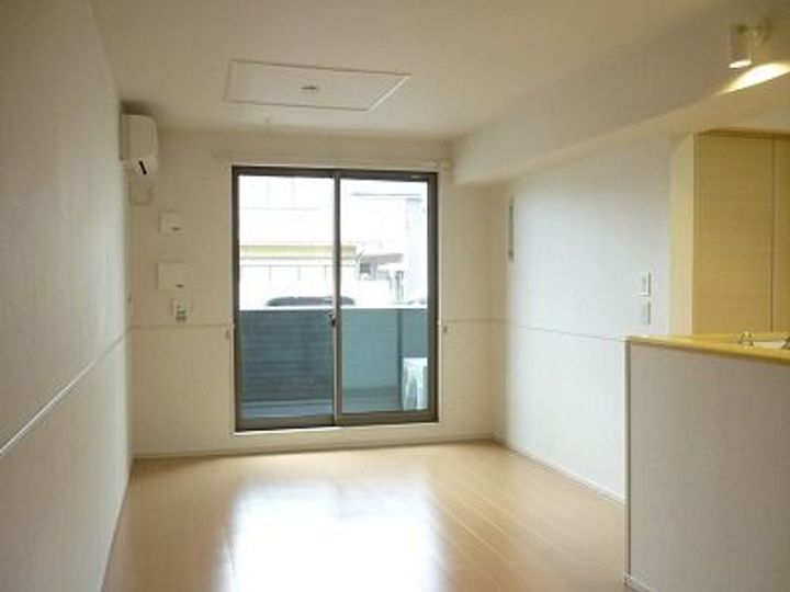 サンリット メゾンの居間