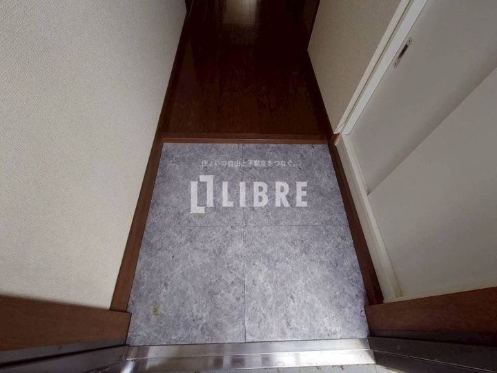 ルミエールIIの玄関